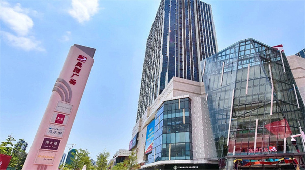 珠海呔茶(珠海奥园广场店)安装地弹簧门