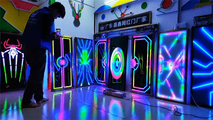 科幻自动门